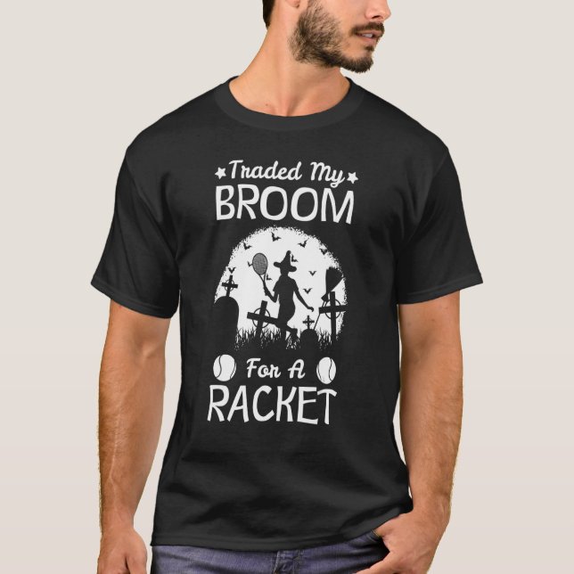 Camiseta Halloween Witch Jugando Tenis Deporte Broom (Anverso)