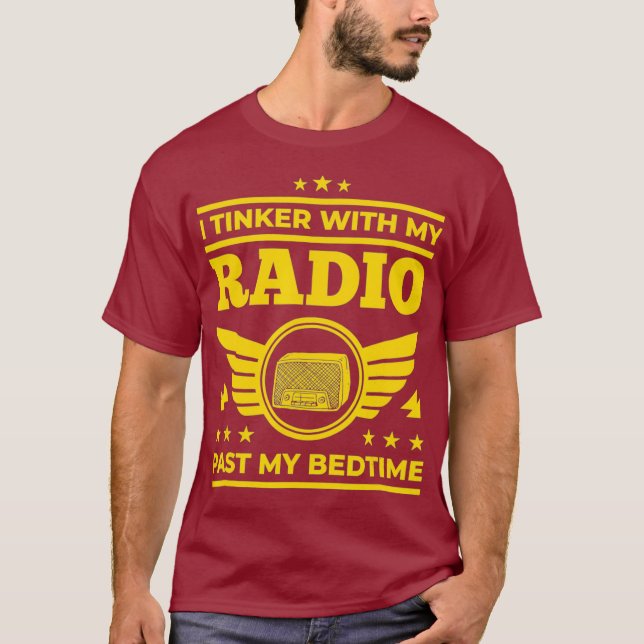 Camiseta Ham Radio I Tinker Con Mi Radio Pasada Mi (Anverso)