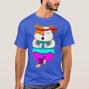 Camiseta Hámster en ejercicios de estiramiento de yoga