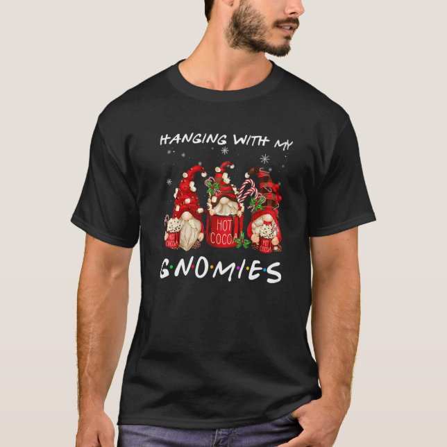 Camiseta Hanging With My Gnomies Hot Cocoa Gnomes Chocolate (Anverso)
