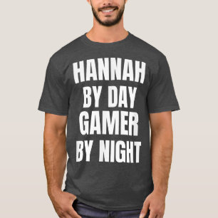 Camiseta Hannah By Day Gamer By Night 
