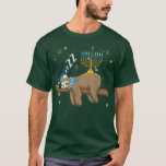 Camiseta Hanukka Hanukka, fiesta judía de Menorah<br><div class="desc">Hermosa delgadez de la festividad judía de Menorah Hanukkah Chanukah.</div>