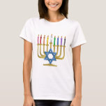 Camiseta Hanukkah Candles Rainbow Gold Menorah<br><div class="desc">Está viendo la colección Lee Hiller Designs of Home and Office Decor, Apparel, Gifts and Collectibles. Los diseños incluyen la fotografía Lee Hiller y la colección de arte digital de medios mixtos. Puedes ver su fotografía de la naturaleza en http://HikeOurPlanet.com/ y seguir su blog de senderismo dentro del Parque Nacional...</div>