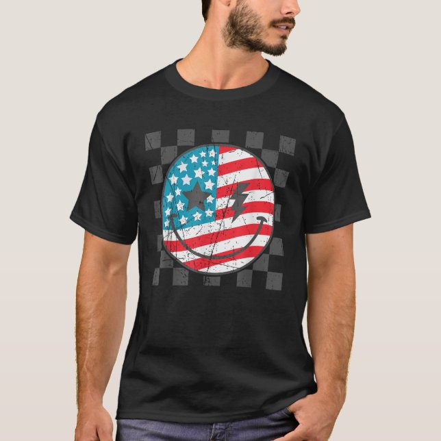 Camiseta Happy 4th Of July Groovy Smile Face Red White Blue (Anverso)