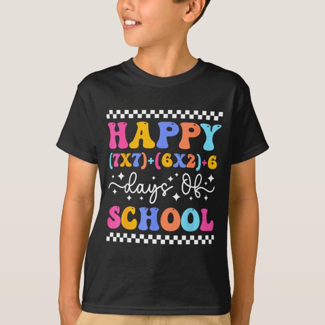 Camiseta Happy 67 Days Of School Math Teacher Students Six  (Anverso)