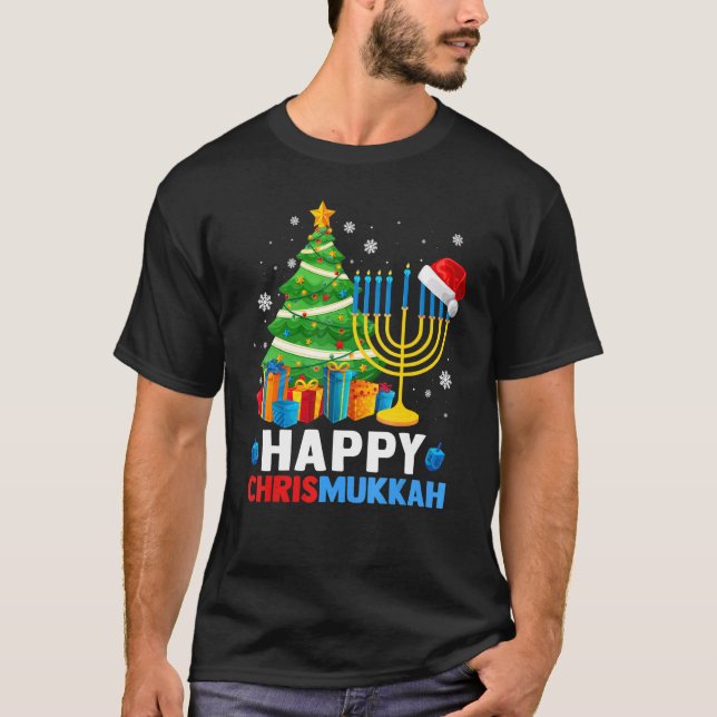 Camiseta Happy Chrismukkah Christmas Tree Menorah Chanukah  (Anverso)