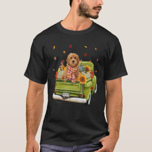 Camiseta Happy Fall Y'all Goldendoodle Dog on Truck Pumpkin
