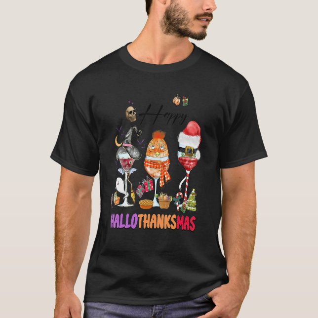 Camiseta Happy Hallothanksmas Wine Glasses Witch Santa Hat  (Anverso)