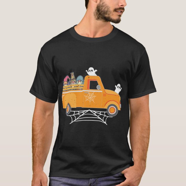 Camiseta Happy Halloween Gnome Truck Drive Spooky Gnome Cre (Anverso)