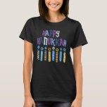 Camiseta Happy Hanukkah Jewish Chanukah Menorah 9 Candles J<br><div class="desc">Feliz Hanukkah judío Chanukah Menorah 9 Velas judías.</div>
