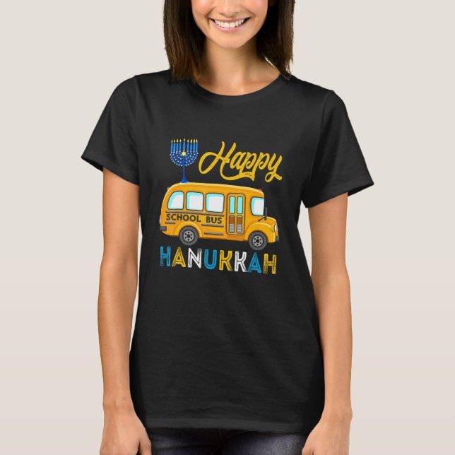 Camiseta Happy Hanukkah School Bus Carrying Jewish Menorah  (Anverso)