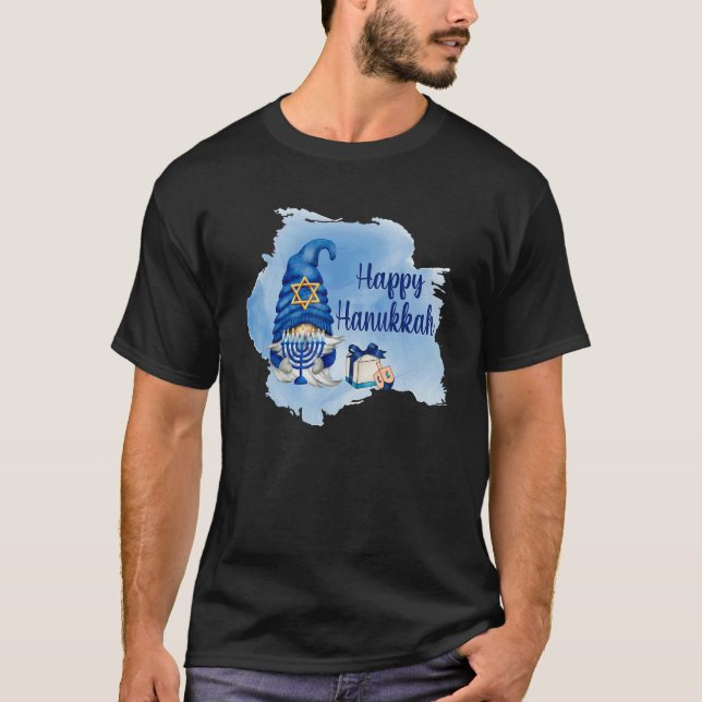 Camiseta Happy Hanukkah Shalom Gnome Menorah Jewish (Anverso)