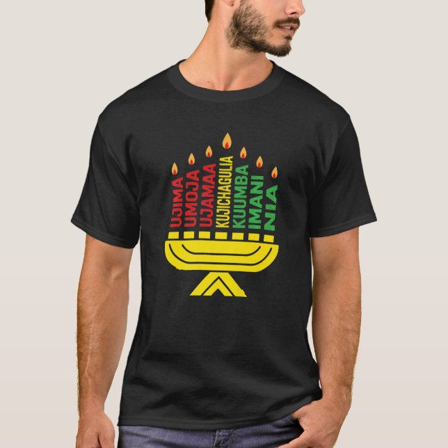 Camiseta Happy Kwanzaa 7 principles Candles African Black C (Anverso)