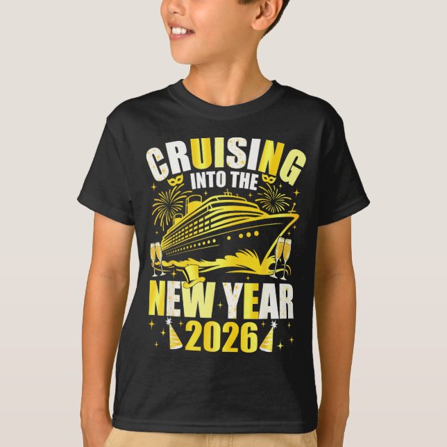 Camiseta Happy New Year 2026 Cruising Into The New Year 202 (Anverso)