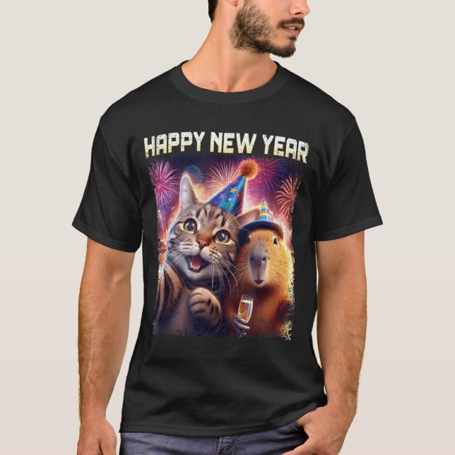 Camiseta Happy New Year 2026 Cute Cat Capybara Party Art  (Anverso)