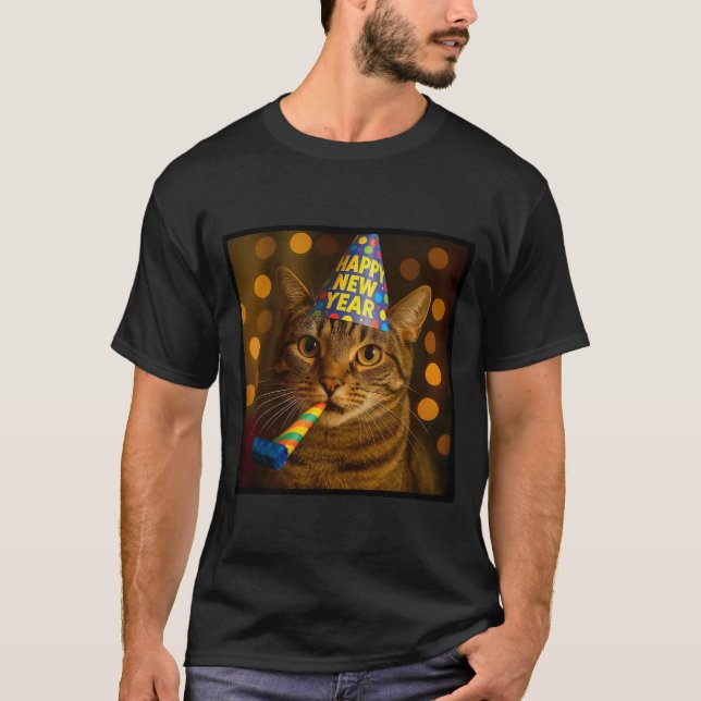Camiseta Happy New Year Cat Funny Party Hat Feline Meme Cel (Anverso)