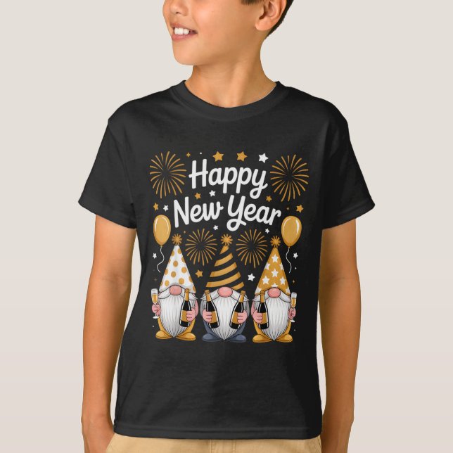 Camiseta Happy New Years Eve Party Gnomes Matching Family  (Anverso)