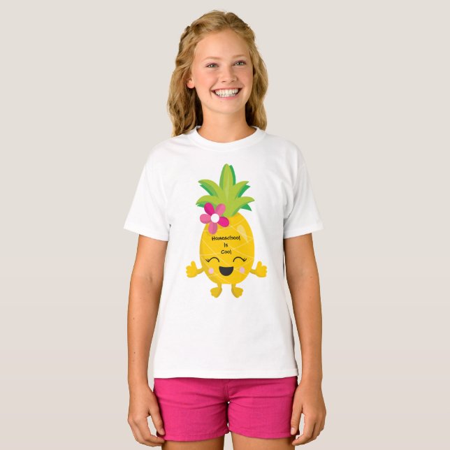 Camiseta Happy Pineapple Homeschol es Guay (Anverso completo)