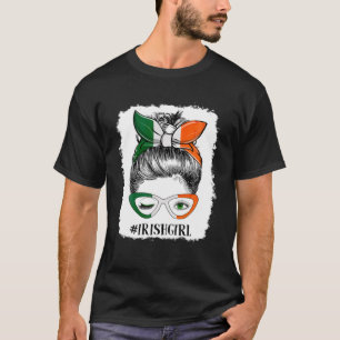 Camiseta Happy St Patrick Day Funny Messy Bun Glasses Irela