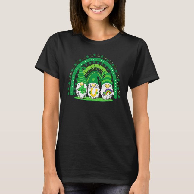 Camiseta Happy St Patrick's Day Three Gnomes Shamrock Rainb (Anverso)
