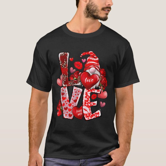 Camiseta Happy Valentine Gnome Heart Valentine's Day Couple (Anverso)
