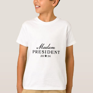 Camiseta Harris Simple Script Feminine Madam President 2024