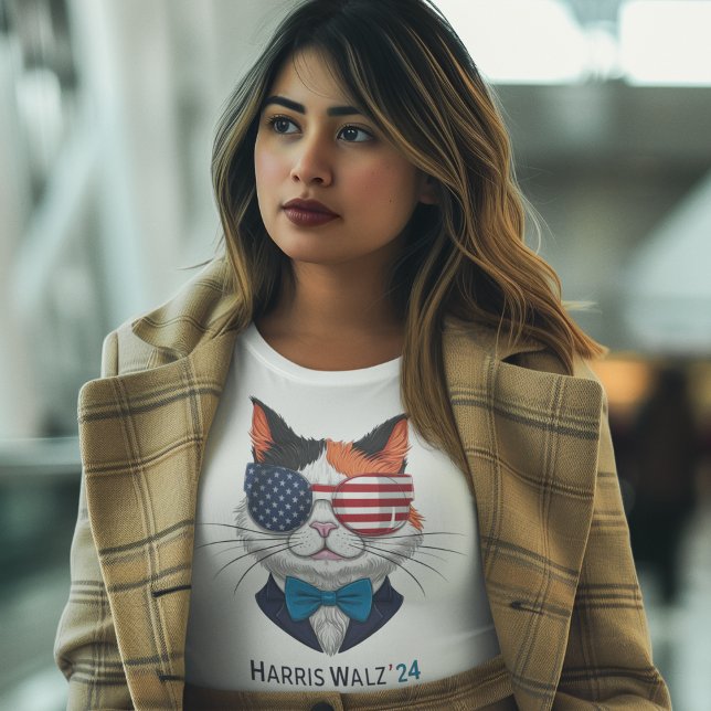 Camiseta Harris Walz Childless Cat Ladies (Subido por el creador)