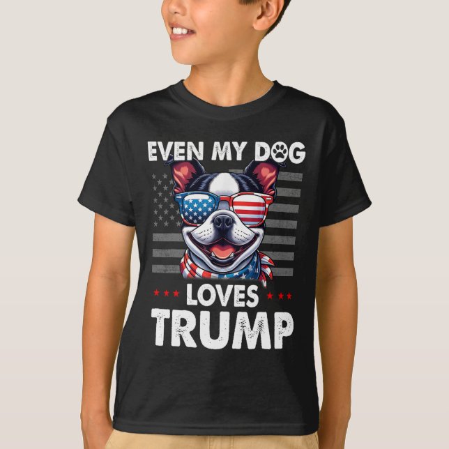 Camiseta Hasta a mi perro le encanta a Trump gracioso (Anverso)
