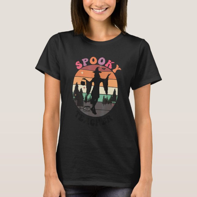 Camiseta Haunted House Moon Night Groovy Spooky Teacher 3 (Anverso)