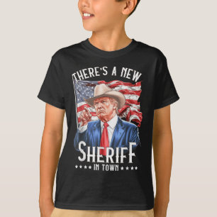 Camiseta Hay Un Nuevo Alguacil En La Ciudad, Vaquero Trump 