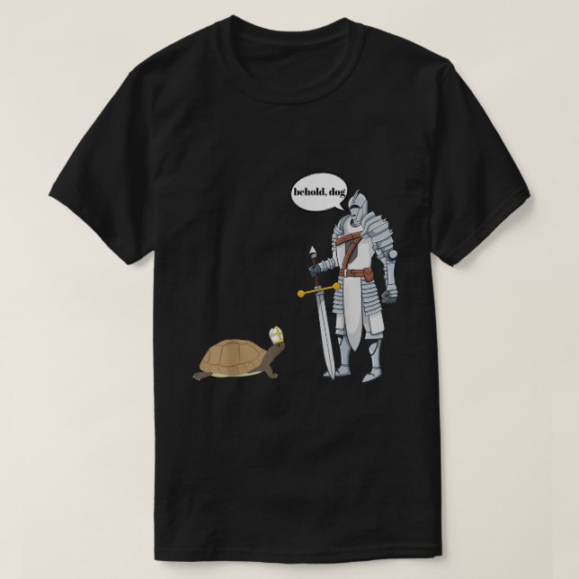 Camiseta He aquí a un perro gracioso que viste a un sacerdo (Diseño del anverso)