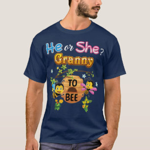Camiseta He Or She Granny To Bee Be Gender Reveal Baby Moth