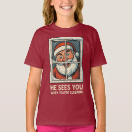 Camiseta He Sees You When You’re Sleeping – Funny Creepy Sa