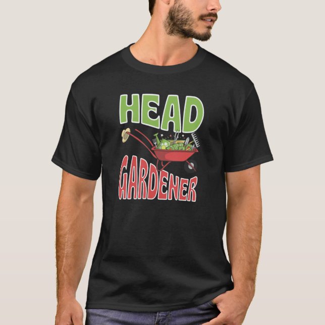 Camiseta Head Gardener Cute Summer Wheelbarrow Vegetable Ga (Anverso)