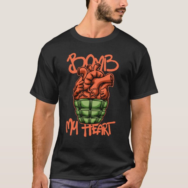 Camiseta Heart Grenade streetwear  (Anverso)