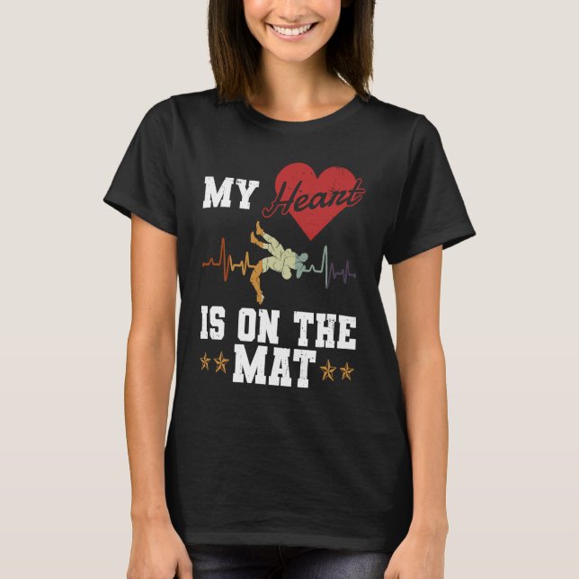 Camiseta Heart On The Mat  Freestyle Wrestling Sport  Wrest (Anverso)