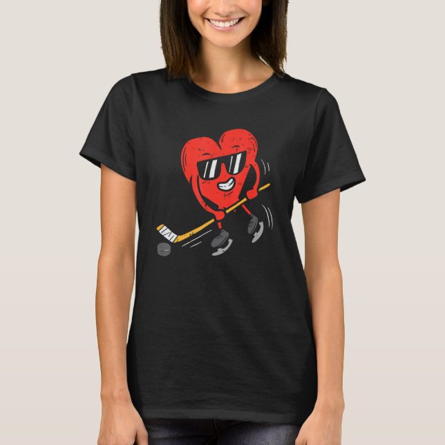 Camiseta Heart Playing Ice Hockey Valentines Day Love Sport (Anverso)