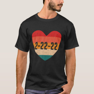 Camiseta Heart Retro Happy Twosday 2022 Febrero 2022 -