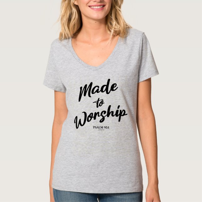 Camiseta Hecha para adorar el salmo 95:1 (Anverso)