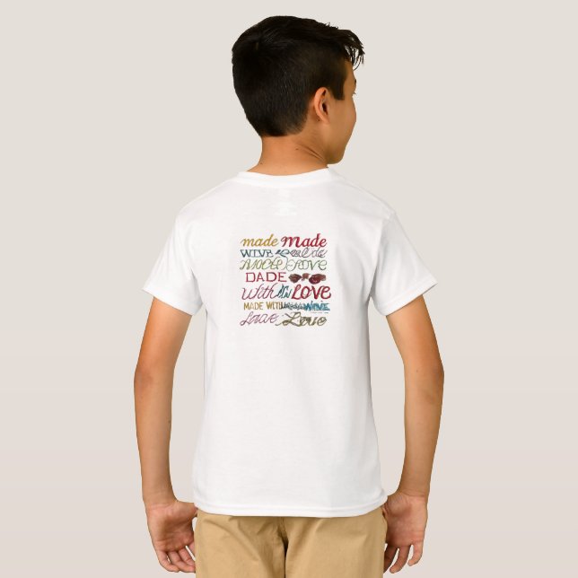 Camiseta HECHO CON AMOR - Diseño de sentido (Reverso completo)