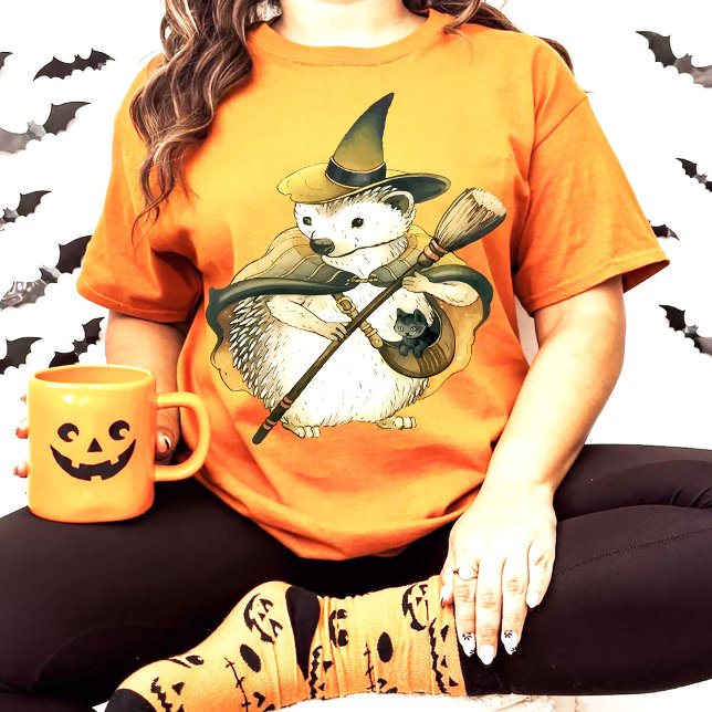 Camiseta Hedgehog embelesado y arte de gato negro único (Subido por el creador)