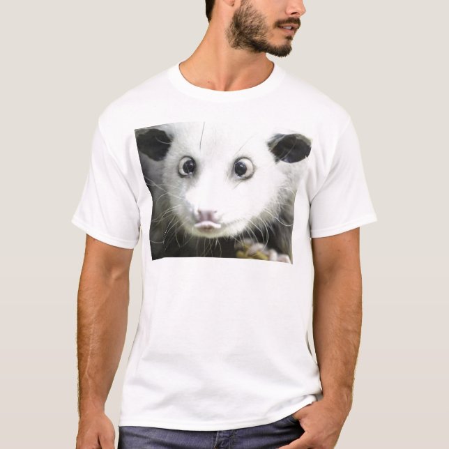 Camiseta Heidi The Cross Eyed Opossum (Anverso)