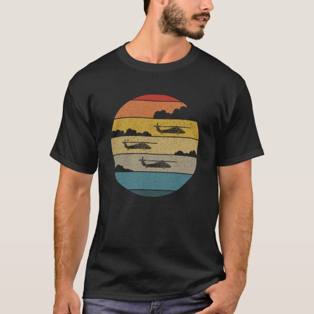 Camiseta Helicóptero UH60 Black Hawk Retro Sunset de Blackh (Anverso)