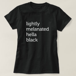 Camiseta Hella negra ligeramente melanada, afroamericana