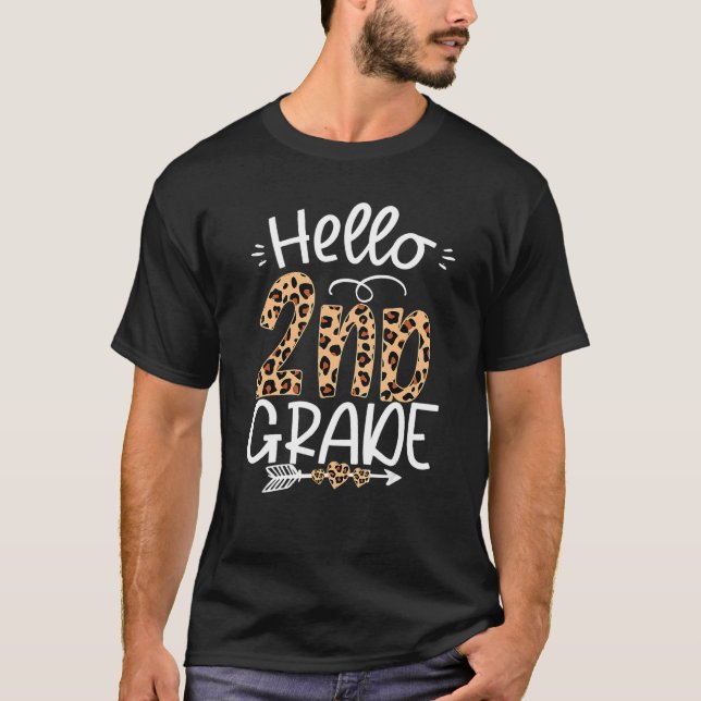 Camiseta Hello 2nd Grade Leopard Teacher Students Back To S (Anverso)