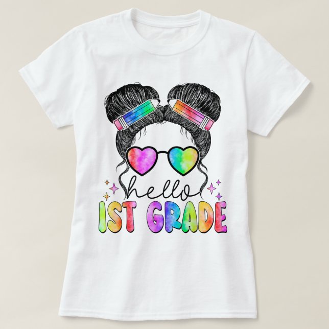 Camiseta Hello First Grade Teacher Coquette Pencil Bow (Diseño del anverso)
