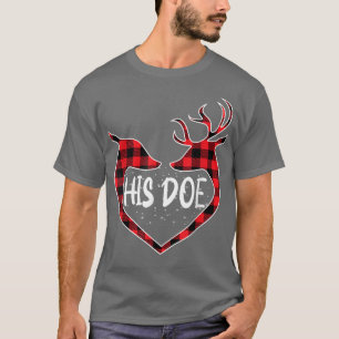 Camiseta Her Buck His Doe Reindeer Xmas Pajamas Matching Co