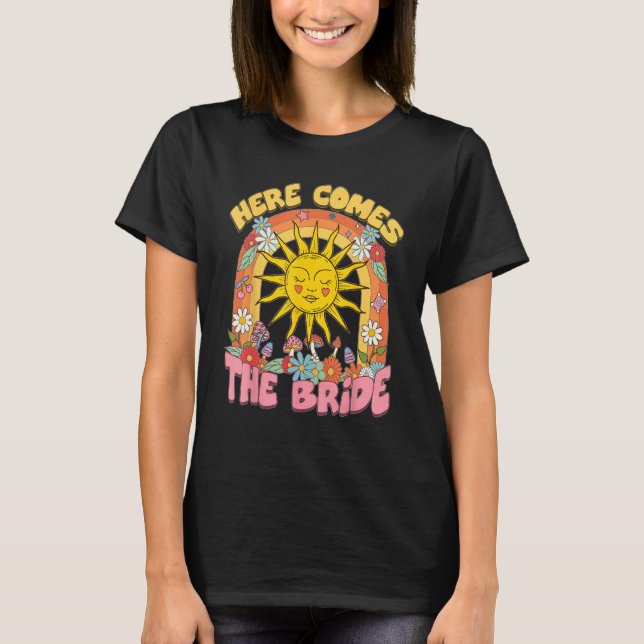 Camiseta Here Comes Bride Groovy Retro 70s Bachelorette Par (Anverso)