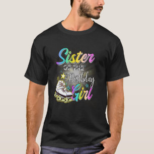 Camiseta Hermana de la chica de cumpleaños patinadora sobre