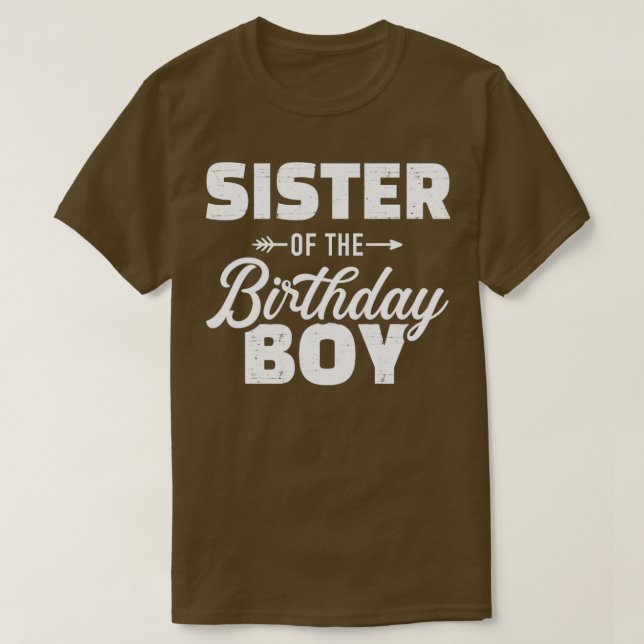 Camiseta Hermana del hijo de cumpleaños que está a la par c (Diseño del anverso)